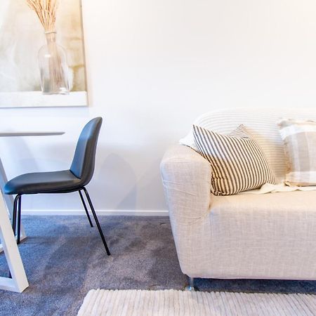 Stylish 2-Bedroom Haven Next To Hagley Park Christchurch Exteriér fotografie